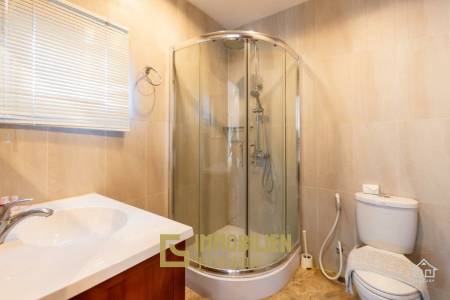 2,400 m² 7 Chambre 6 Salle de bain Villa Pour Vente