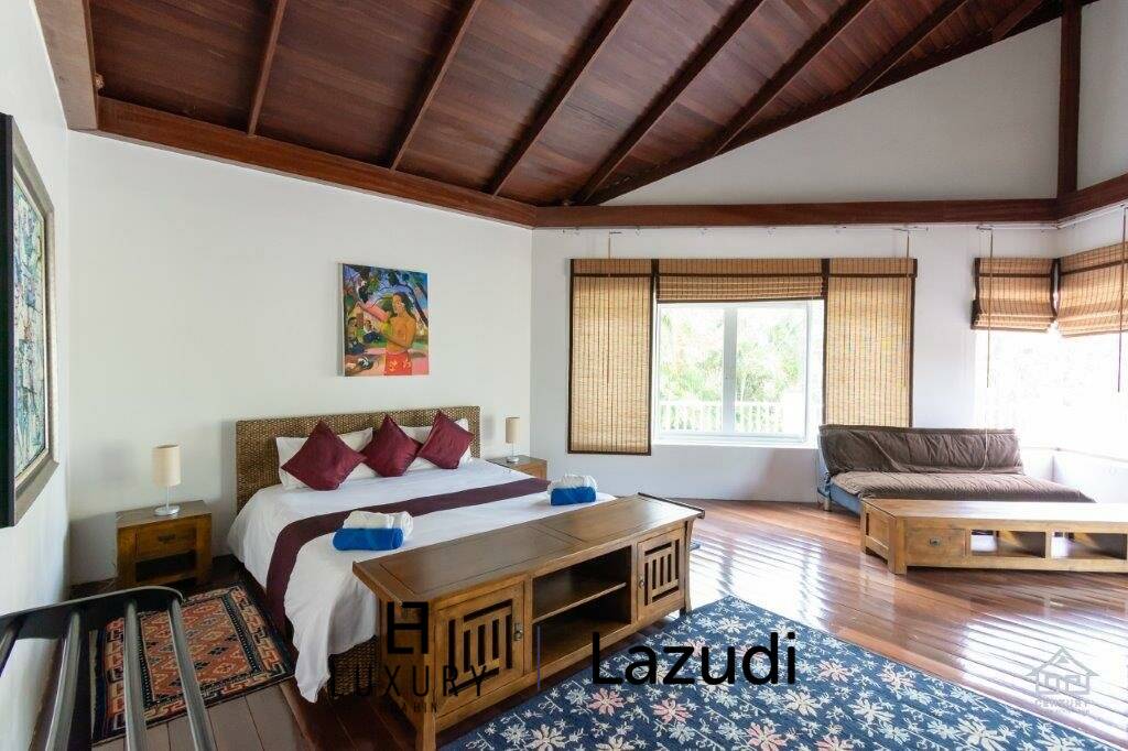 2,400 qm 7 Bett 6 Bad Villa Für Verkauf