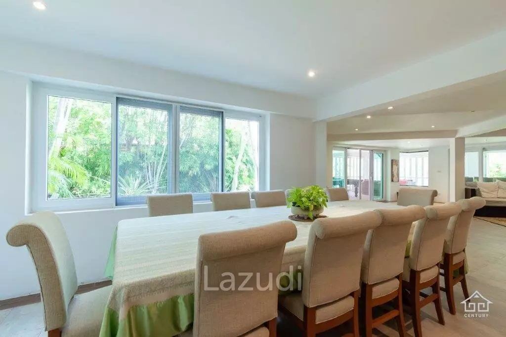 Luxury Family Pool Villa On Golf Course