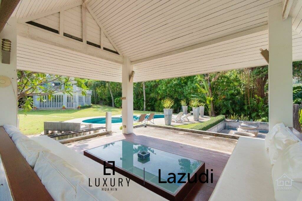 Luxury Family Pool Villa On Golf Course