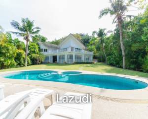 Luxury Family Pool Villa On Golf Course