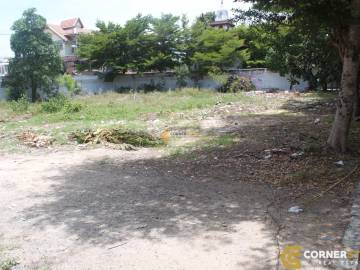 168wah² (664sq.m) inside Nagawari Village