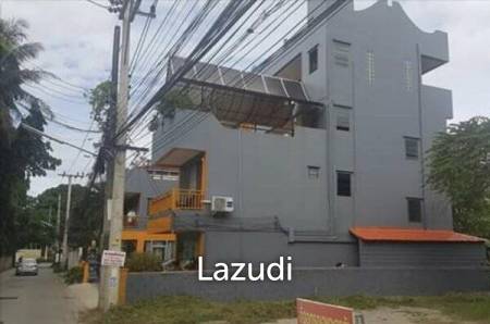 Modern 4 storey 18 Room Hotel close to the Main highway, shopping Malls and beaches