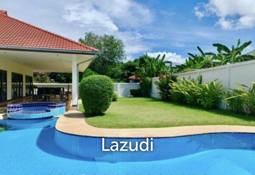 GOLF VILLAGE : Good Value and Design 3 bed pool villa