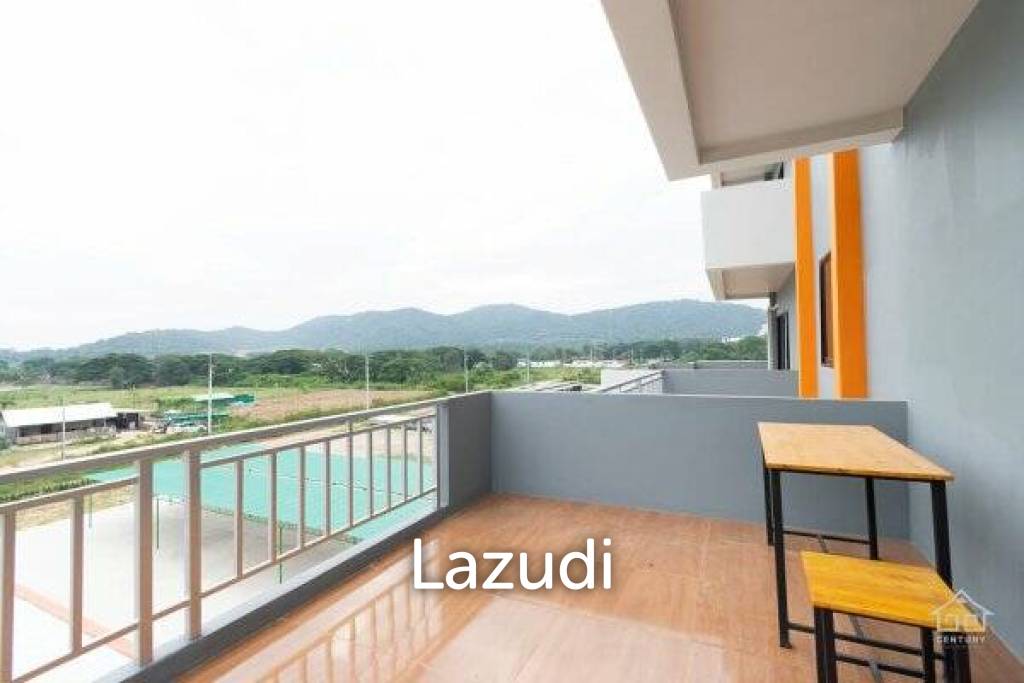 Apartment 117 rooms near town for sale 