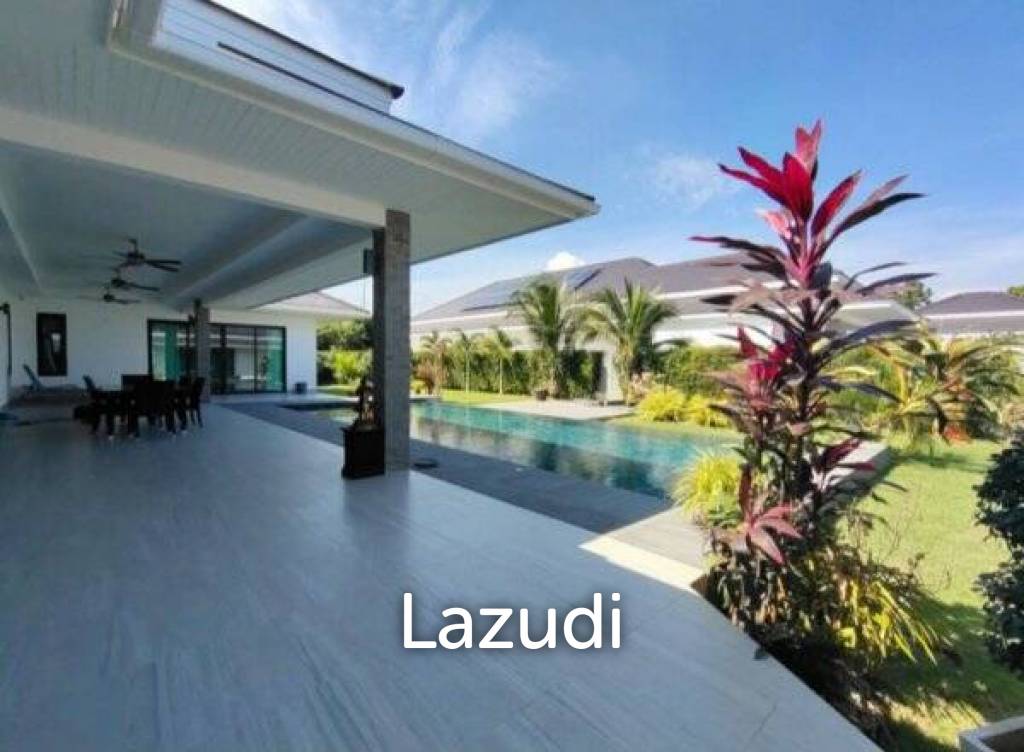THE CLOUDS : Great Design 6 Bed Pool Villa
