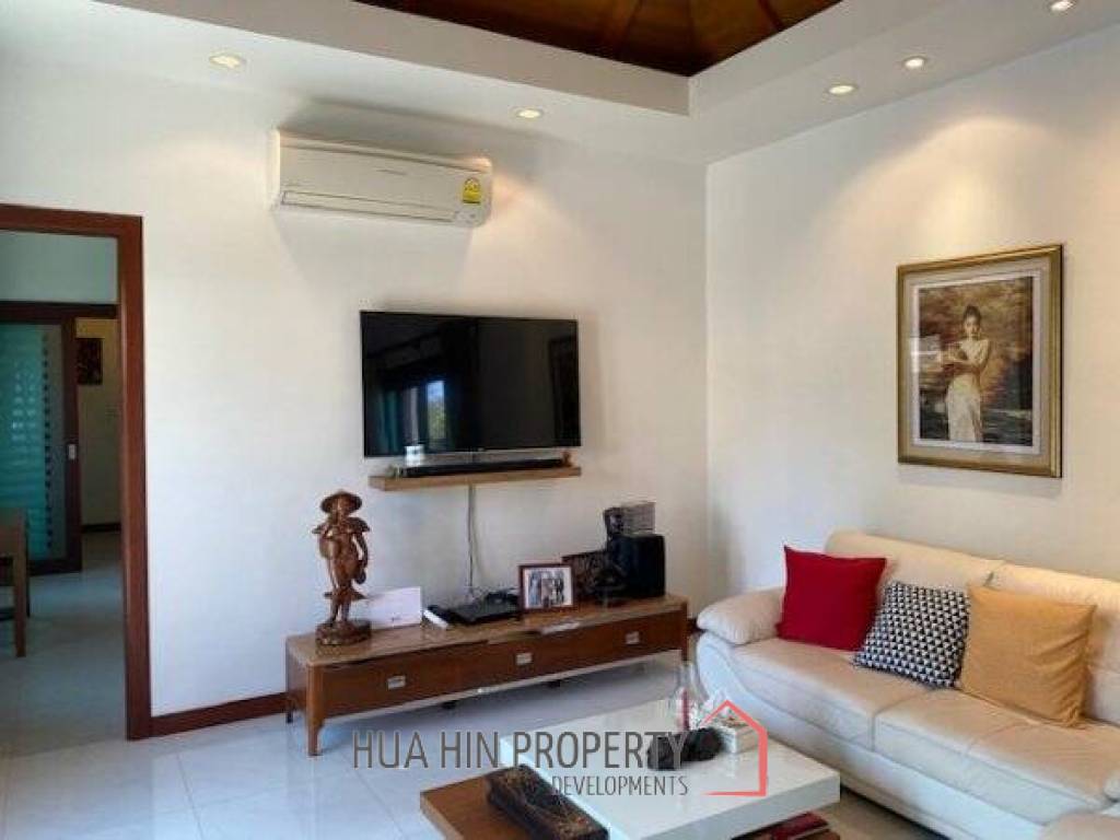 BREEZE HILL : Great Design 3 bed pool Villa
