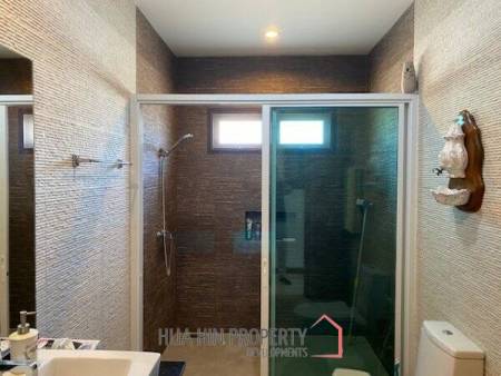 BREEZE HILL : Great Design 3 bed pool Villa