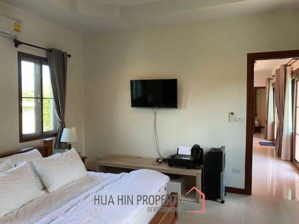 BREEZE HILL : Great Design 3 bed pool Villa