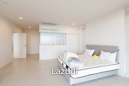 THEW TALAY : Luxury Beachfront 3 bedroom condo in Cha-am