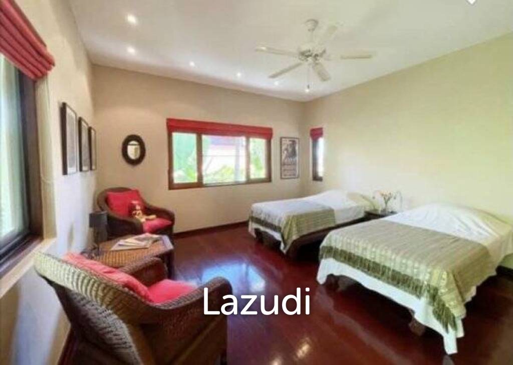 White Lotus 1 : Beautiful 2 storey 4 bed Bali Style Pool Villa on quiet small Development of Luxury Homes. 