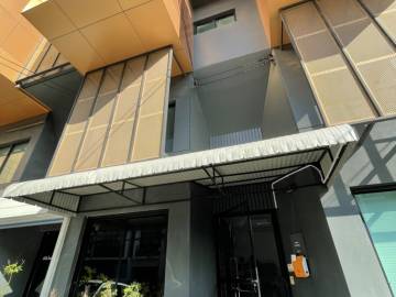 3 Beds 200 Sqm Townhome For Sale and Rent