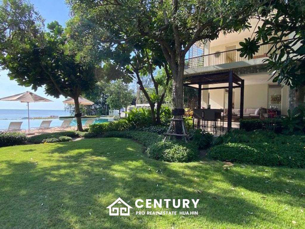 4 Bedroom Beachfront Penthouse in Hua Hin