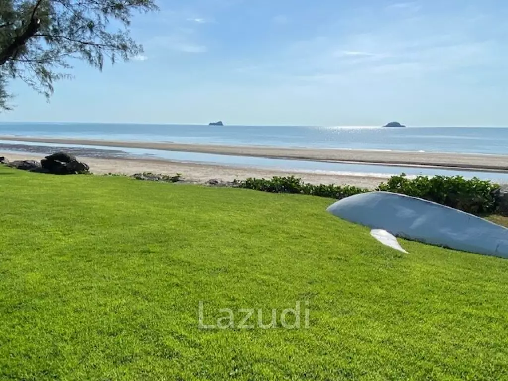 4 Bedroom Beachfront Penthouse in Hua Hin
