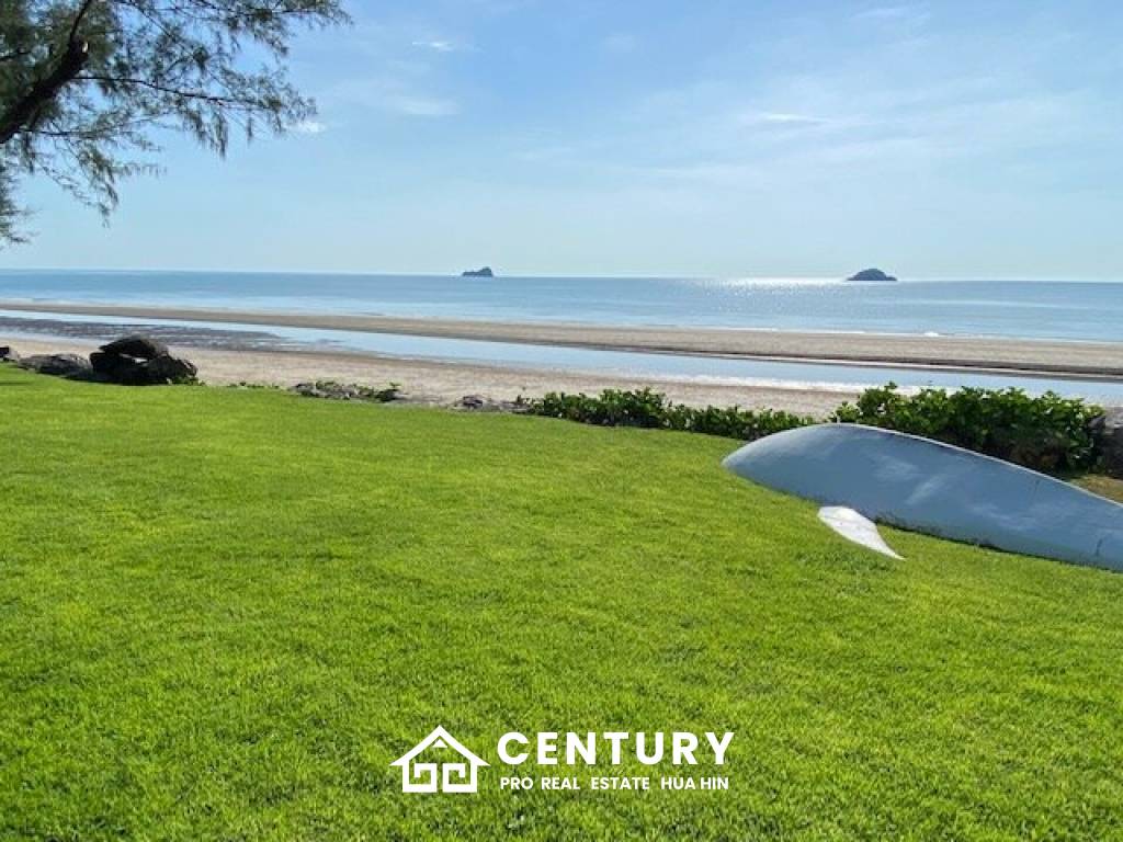 4 Bedroom Beachfront Penthouse in Hua Hin