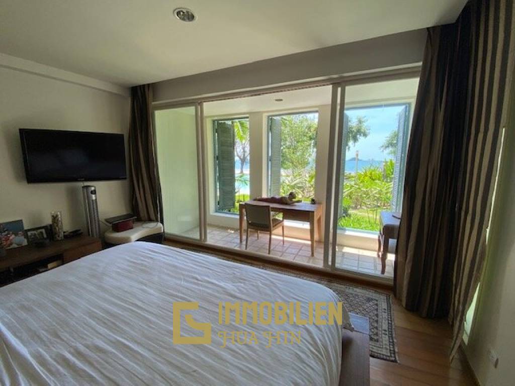 4 Bedroom Beachfront Penthouse in Hua Hin