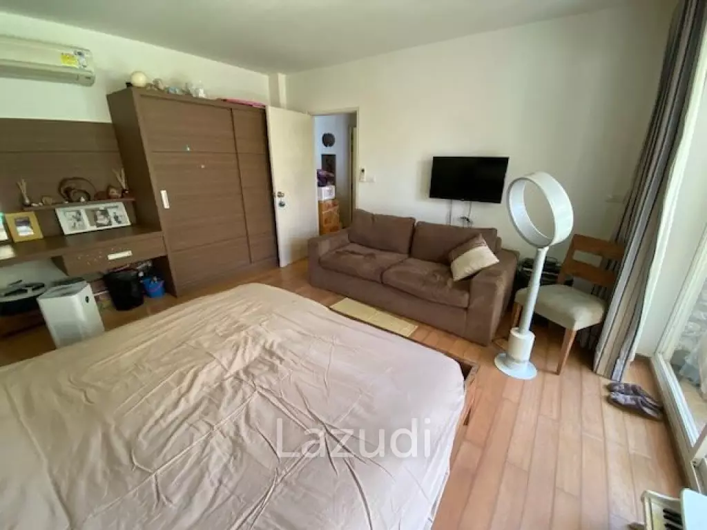 4 Bedroom Beachfront Penthouse in Hua Hin