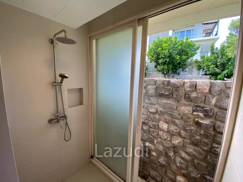 4 Bedroom Beachfront Penthouse in Hua Hin