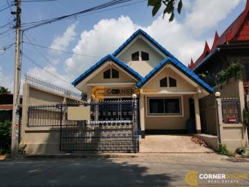 Wongamat Beach Villa