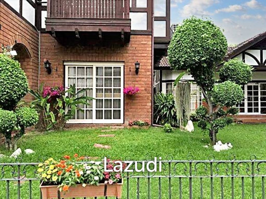 4 Bedrooms Detached House For Sale in On Nut