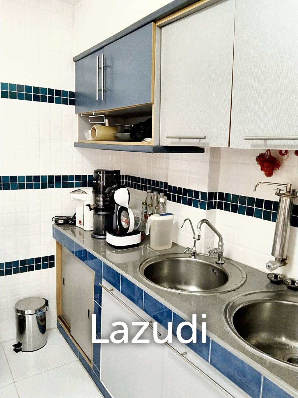 4 Bedrooms Detached House For Sale in On Nut