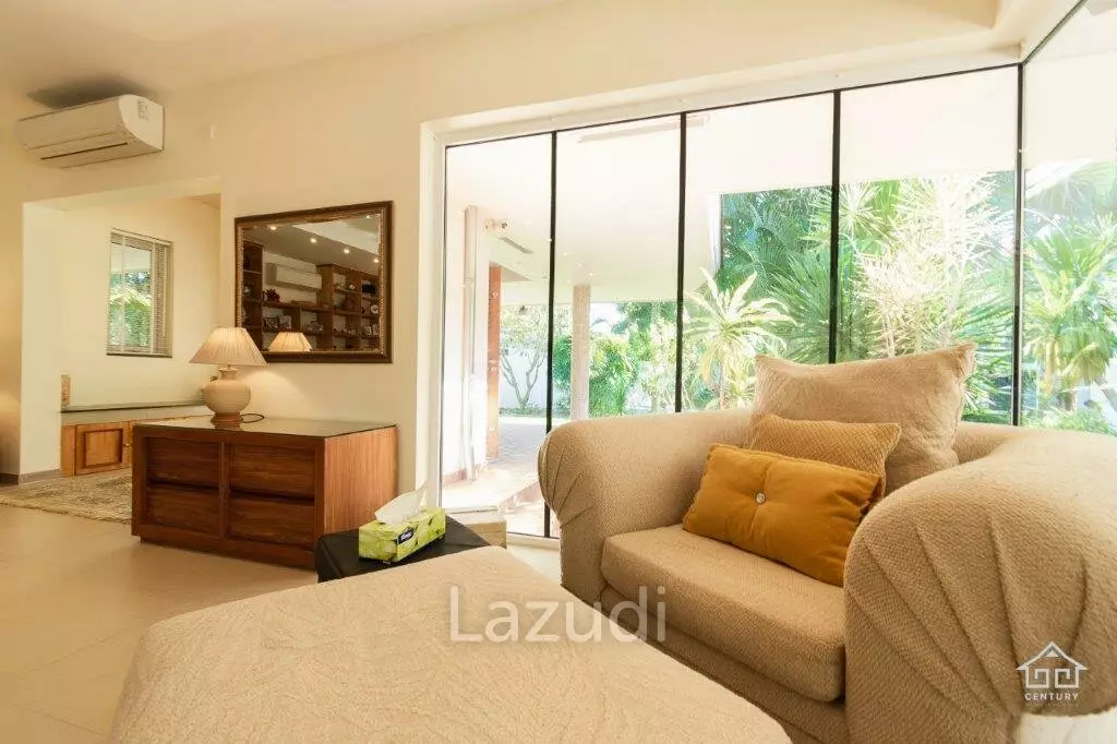 GROVE RESIDENCES : Beautiful design 5 bed Bali Style Pool Villa Plus Maids cottage