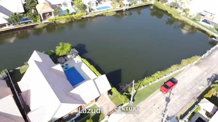 DUSITA  LAKESIDE : Lakeside 3 bed pool villa
