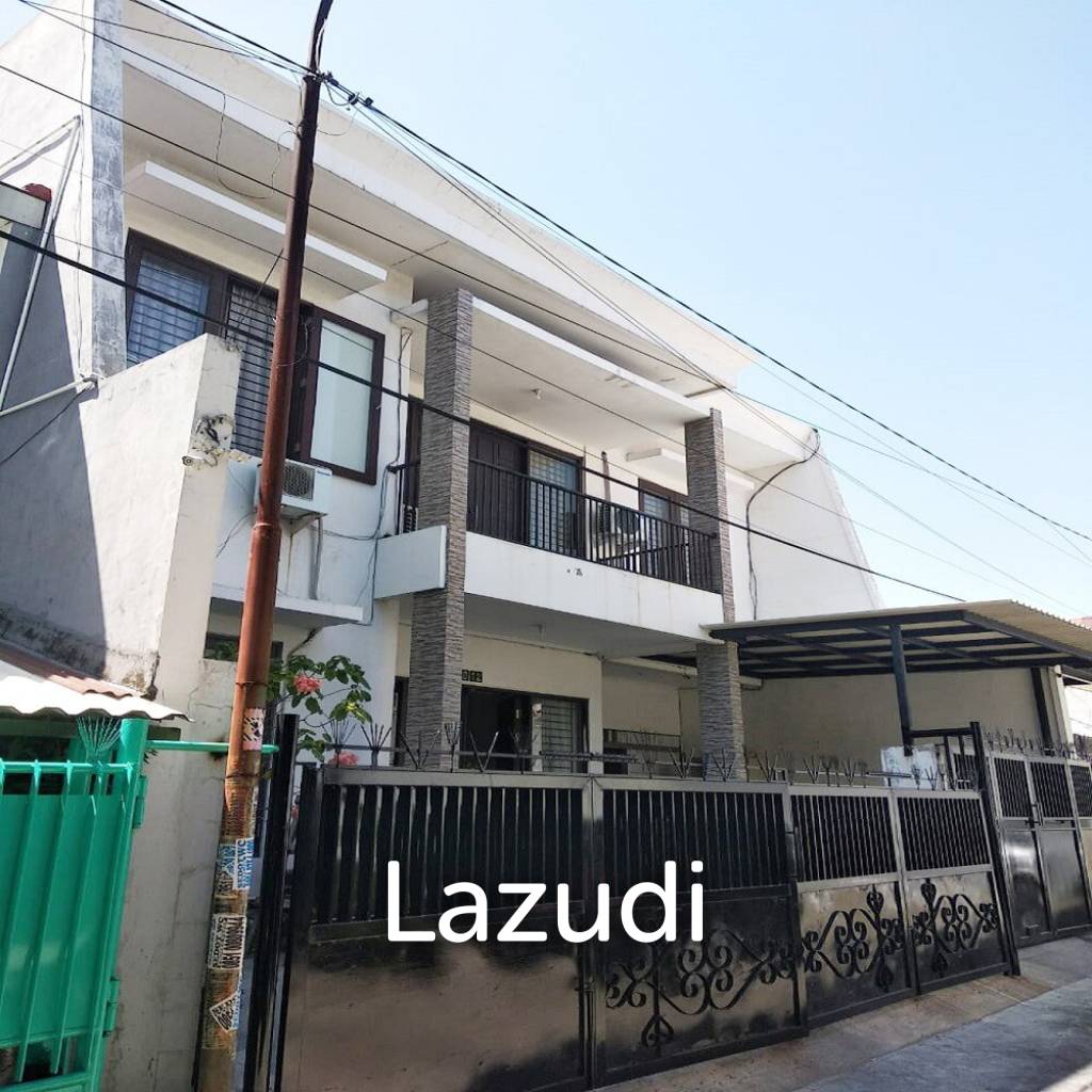 Kost Dekat Tunjungan Plaza, UNAIR, Kampus UWK, BG Junction dan The Central Mall Surabaya