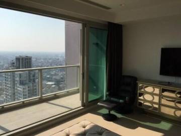 2 bedroom condo for sale and rent at The River