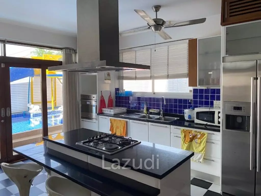 BAAN ROTH : 4 Bed 2 storey Pool Villa near town centre and beaches