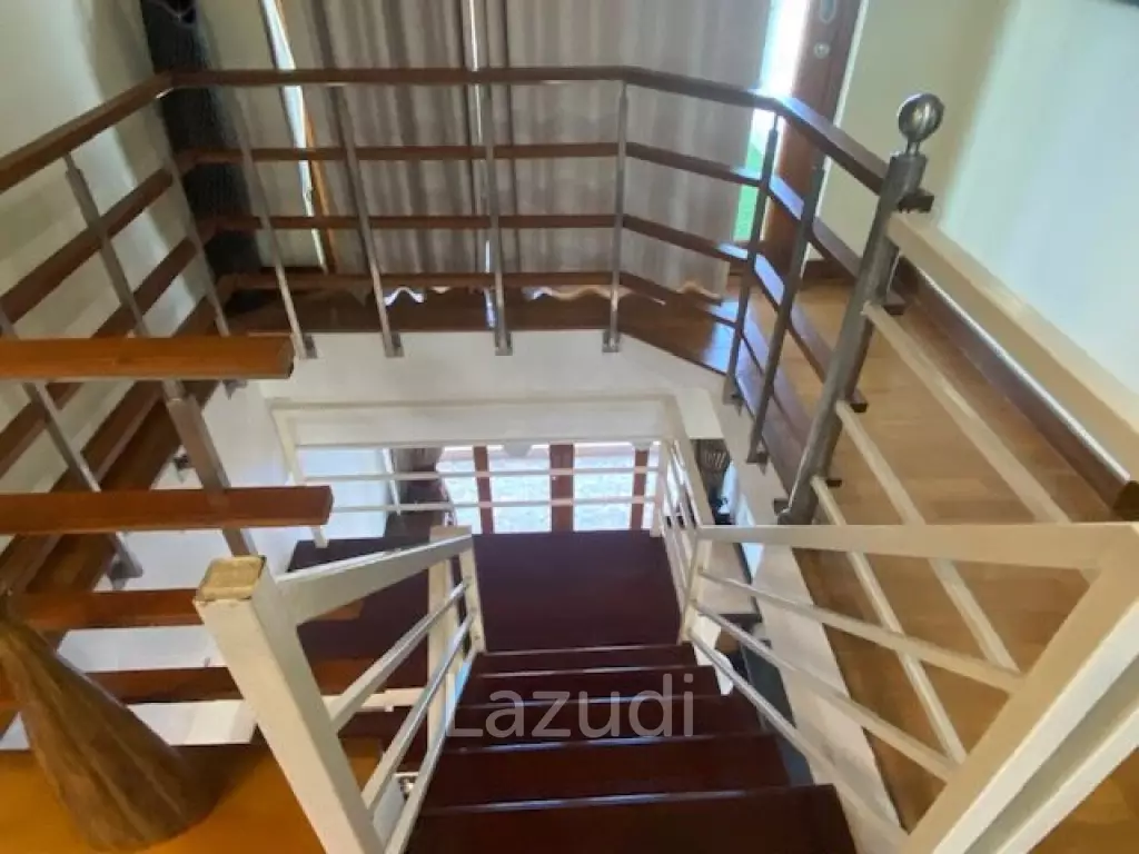 BAAN ROTH : 4 Bed 2 storey Pool Villa near town centre and beaches