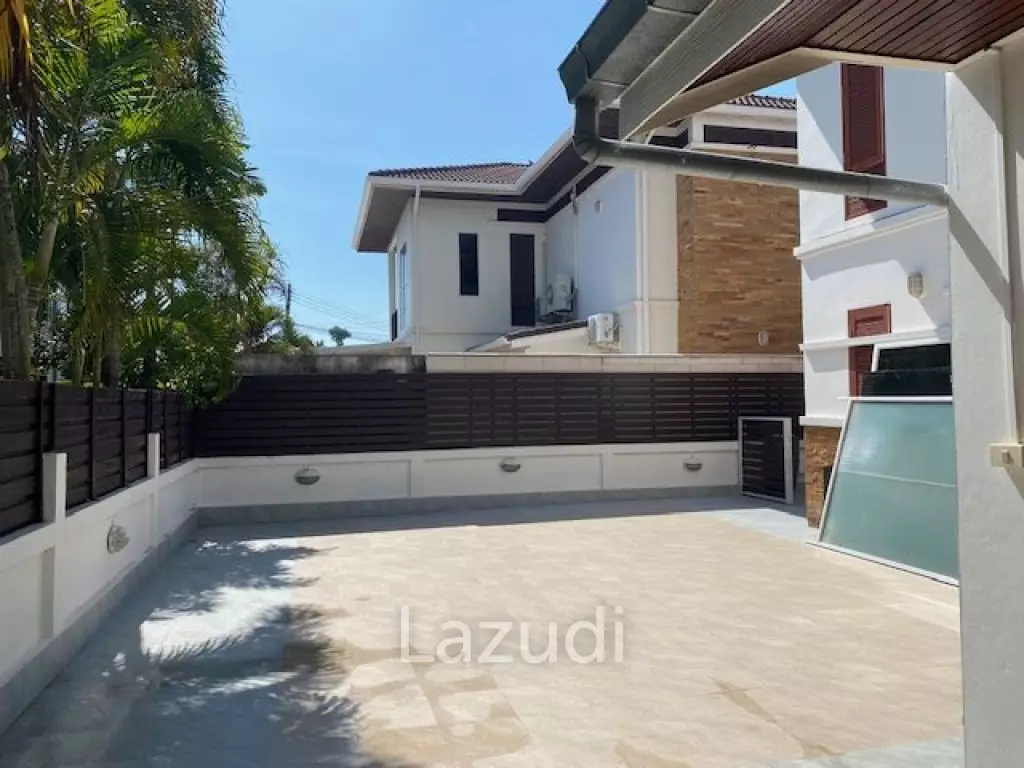 BAAN ROTH : 4 Bed 2 storey Pool Villa near town centre and beaches