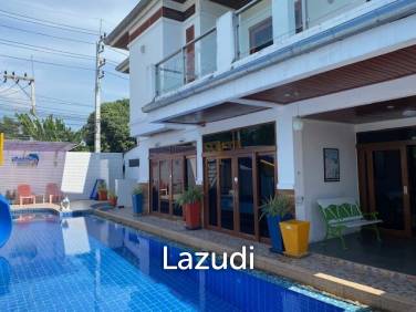 4 Bed 4 Bath Villa For Sale