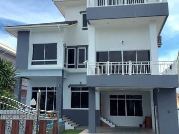 House with private swimming pool, 3 storeys for Sale and for rent 5 BR