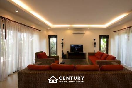 24 Bedrooms Boutique Resort