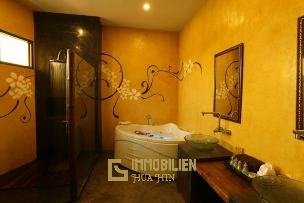 4,811 metro cuadrado 24 ` Hotel de Venta