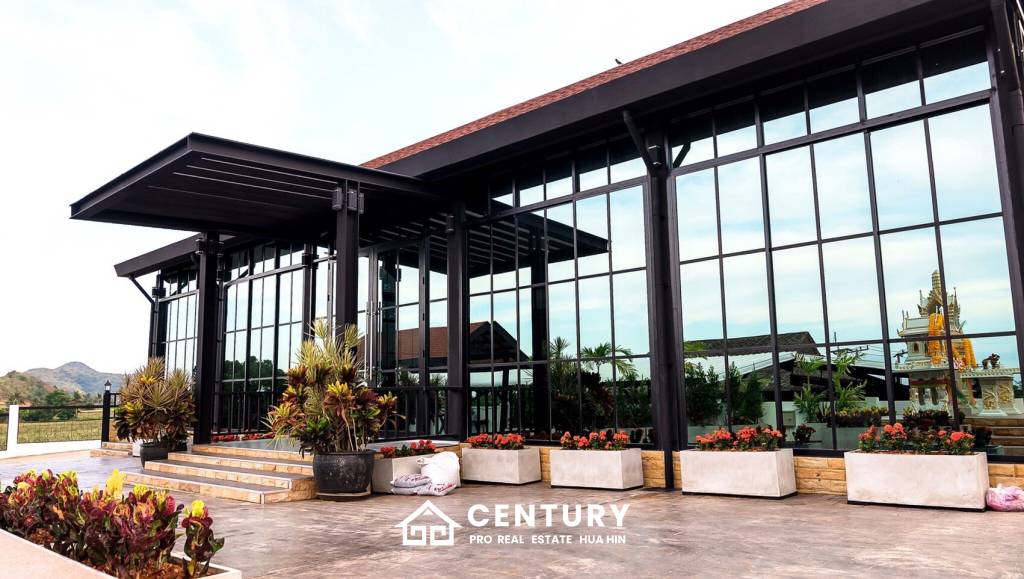 24 Bedrooms Boutique Resort