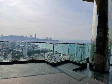 30 Sqm 1 Bed 1 Bath at Edge Central Pattaya