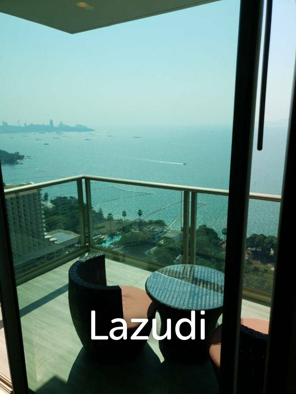 81 Sqm 2 Bed 2 Bath at The Riviera Wongamat Beach