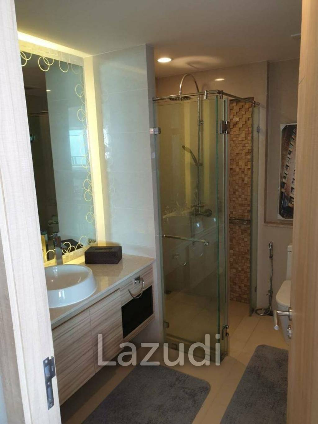 81 Sqm 2 Bed 2 Bath at The Riviera Wongamat Beach