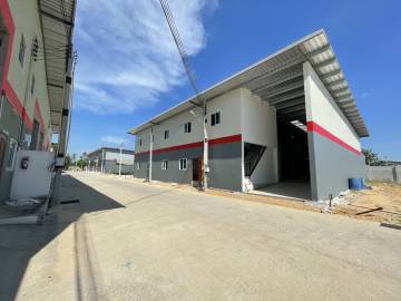 Warehouse for rent in Nong Pla Lai