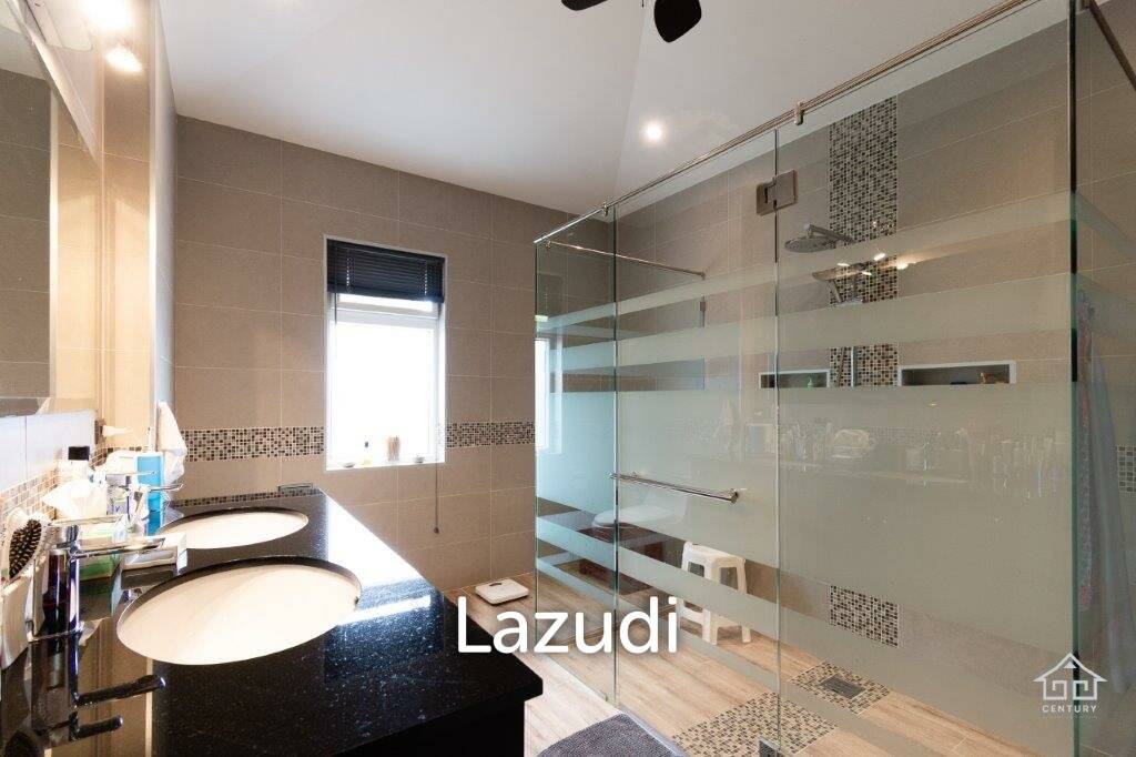 600 Kvm 3 Seng 3 Bad Villa for Salg