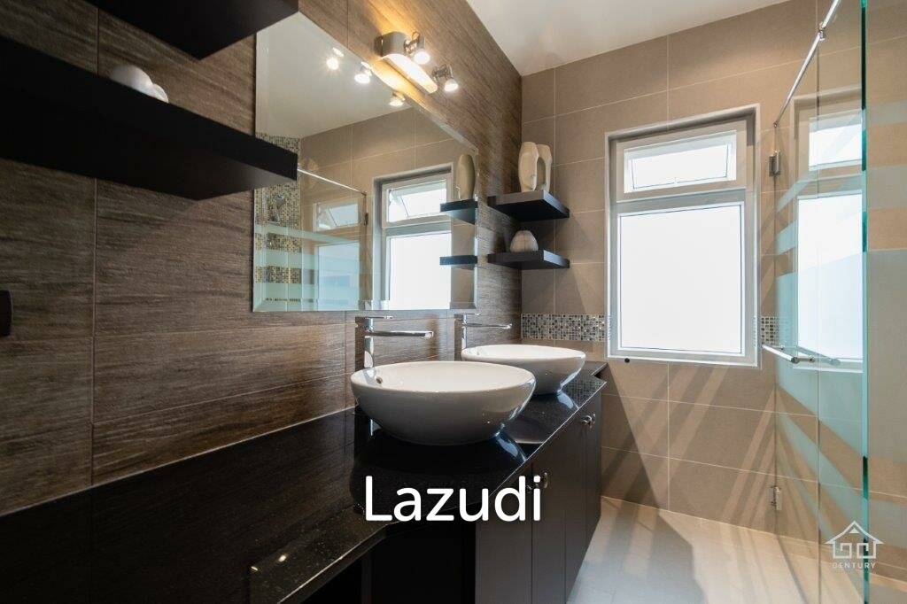 600 Kvm 3 Seng 3 Bad Villa for Salg