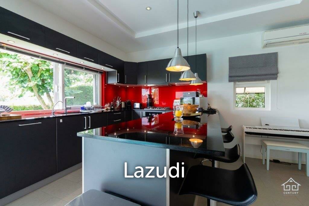 600 Kvm 3 Seng 3 Bad Villa for Salg