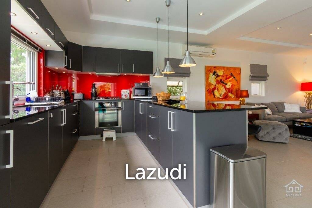 600 Kvm 3 Seng 3 Bad Villa for Salg