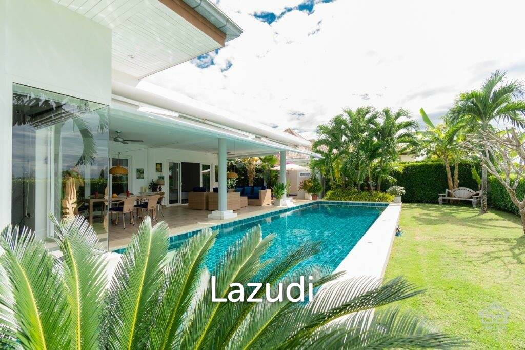 600 Kvm 3 Seng 3 Bad Villa for Salg