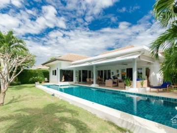 MALI RESIDENCE : Outstanding 3 bed Pool Villa on good sized plot in Premier Development