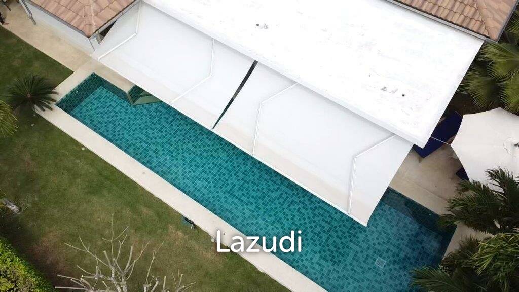 600 Kvm 3 Seng 3 Bad Villa for Salg