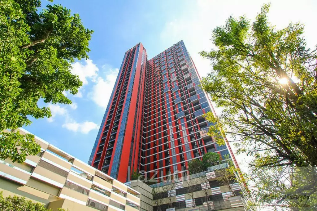 1 Bed 1 Bath 32 SQ.M The BASE Garden Rama 9