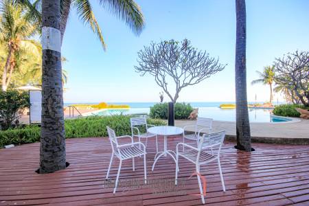 Direct Pool Access - Stunning 2 Bed 2 Bath at Baan Ploen Talay